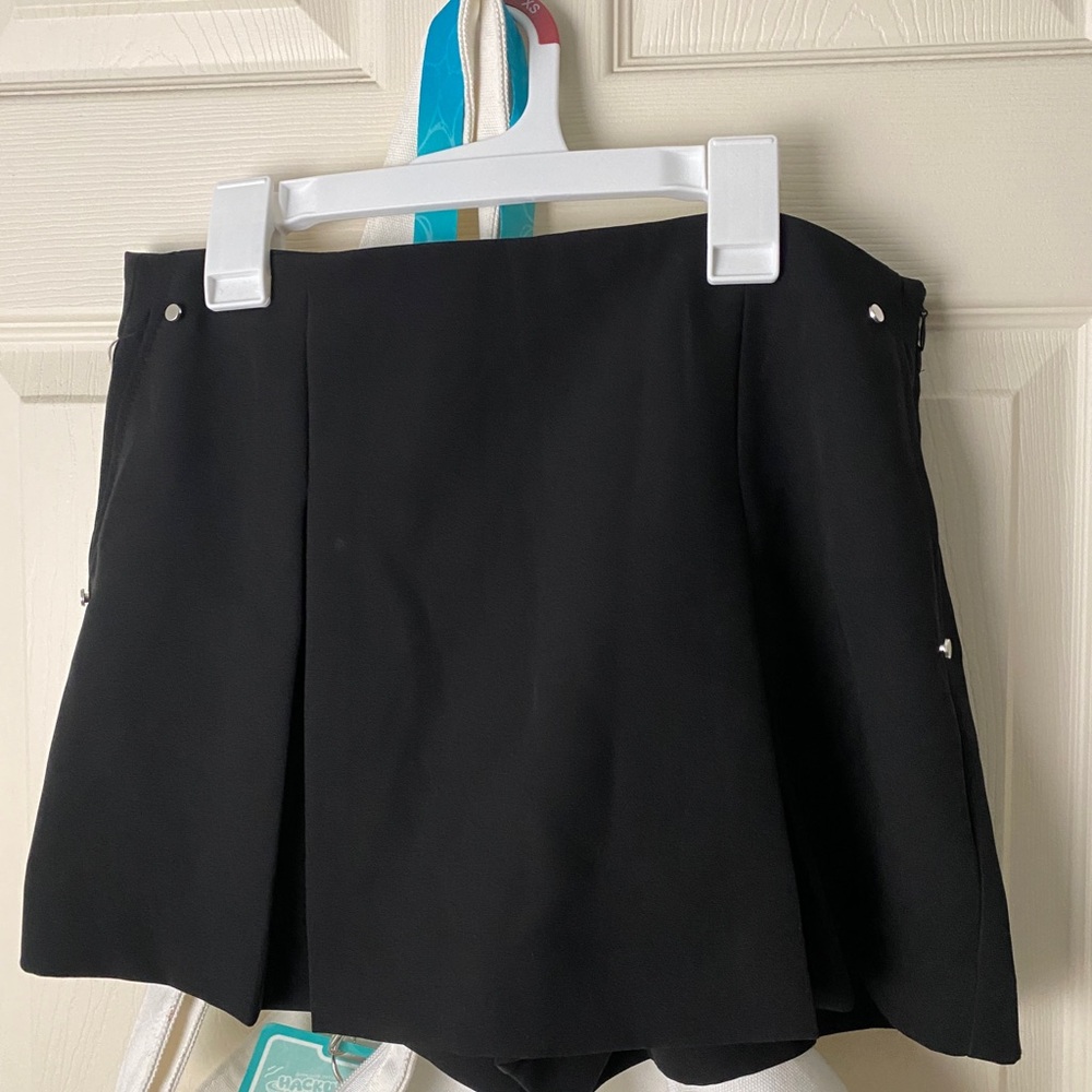Black Pleated Mini Skirt